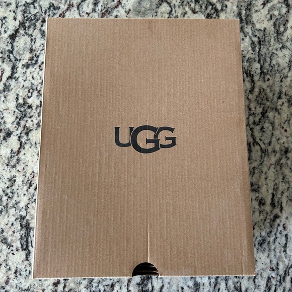 UGG® Classic Mini II Boot - Chestnut - Picture 8 of 8